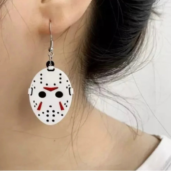 Brand new Jason Friday the 13th inspired dangle drop scary Halloween earrings - Picture 5 of 5